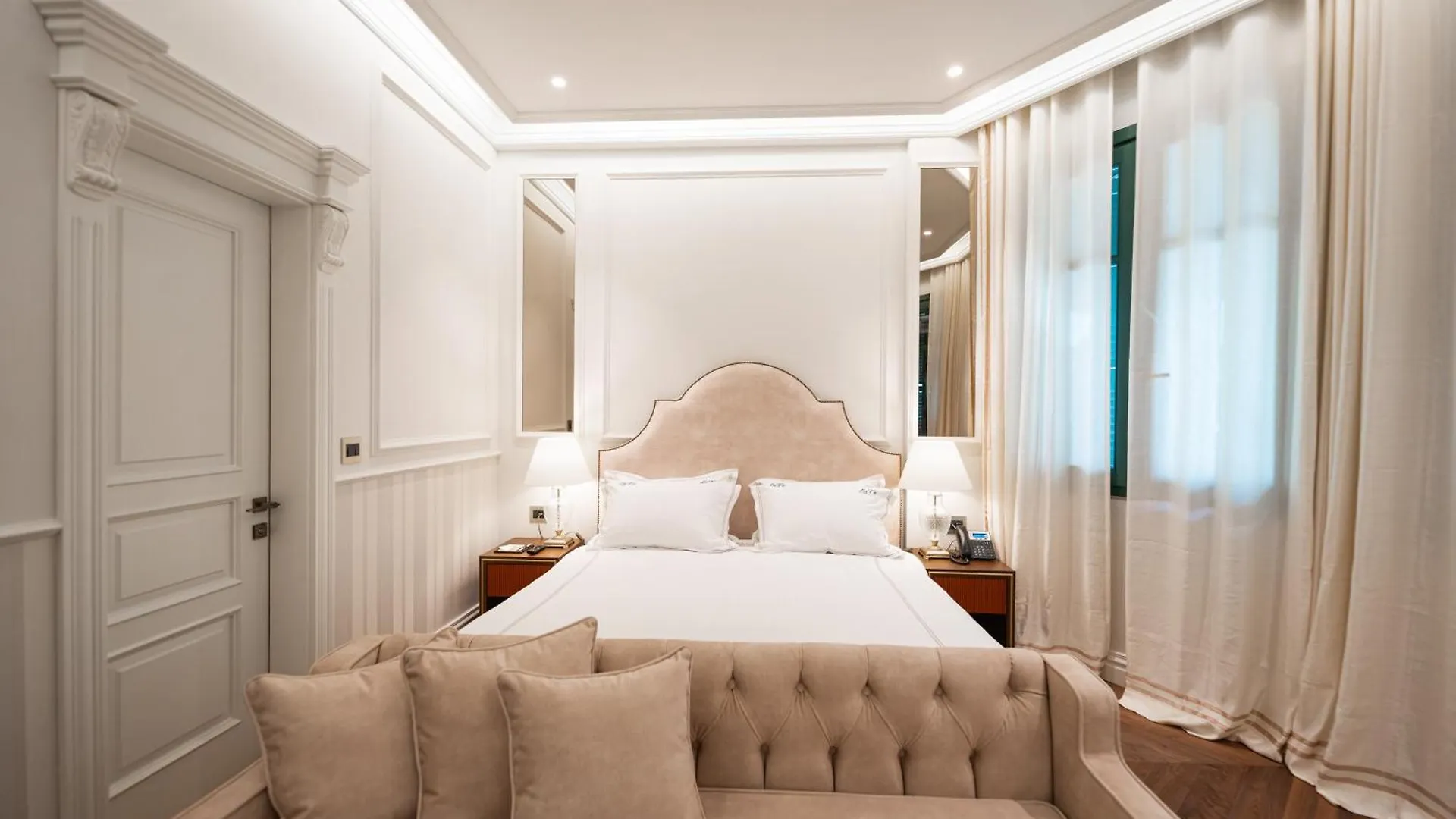La Fe Boutique Hotel Sarandë 4*,  Albania